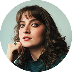Soprano Carys Davies performs with Cheltenham Bach Choir on 21st December in Handel's Messiah
